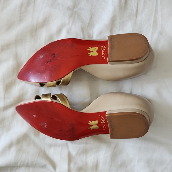 Flats - Picture 2 of 4